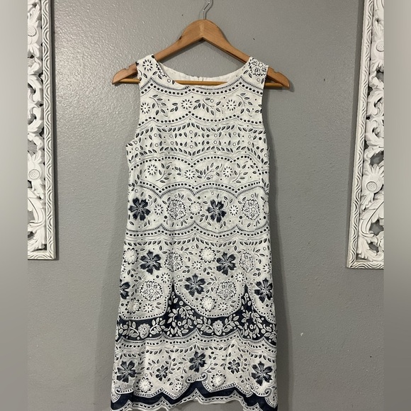 Eliza J Floral Print Shift Dress In Navy White size 8 - Picture 1 of 8